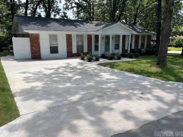 9617 Temple DR, Little Rock, AR 72205