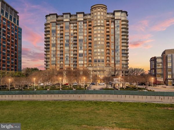 8220 CRESTWOOD HEIGHTS DRIVE, Unit 1015, MCLEAN, VA 22102