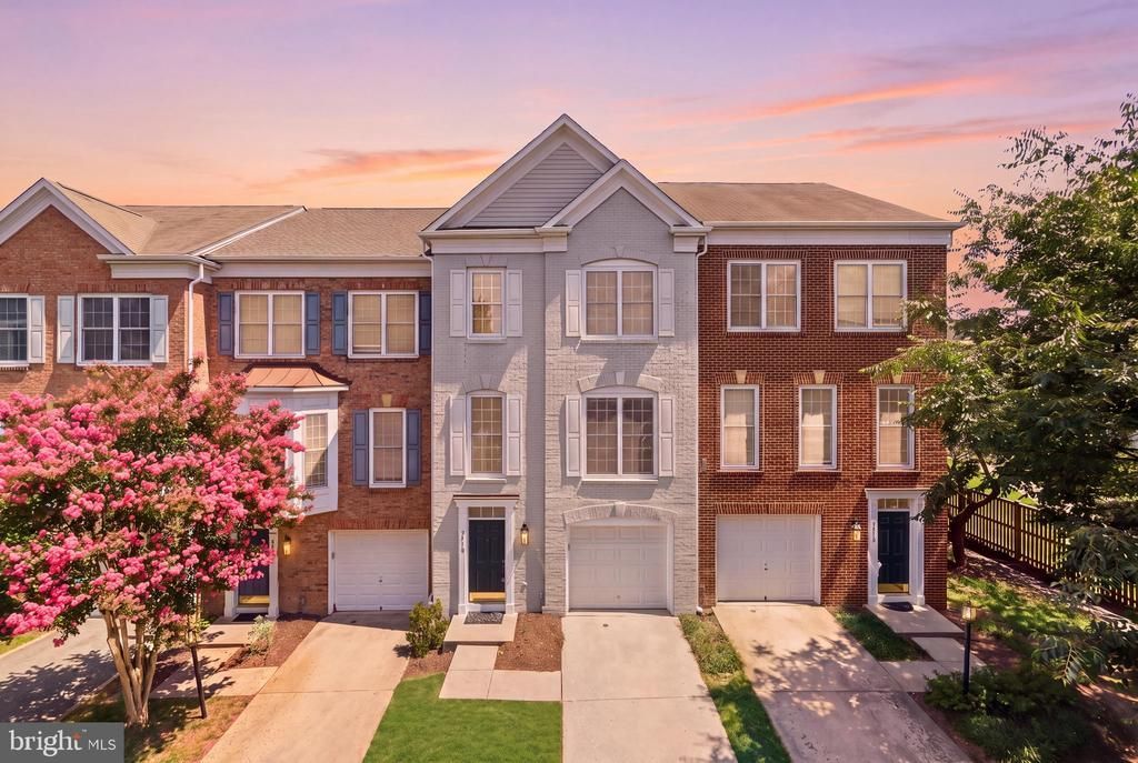 2512 Terra Cotta Circle, Herndon, VA 20171 Main Photo
