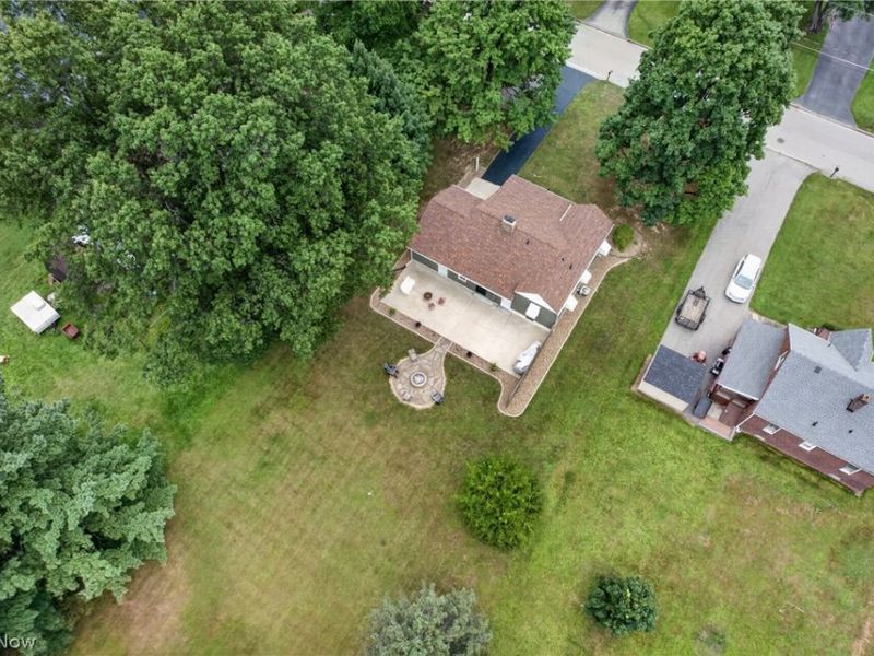 33 Sycamore Drive, New Middletown, OH 44442 Photo 42