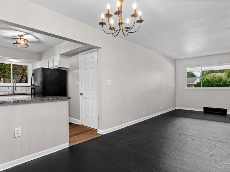 955 Quincy Drive, Hamilton, OH 45013 Photo 7