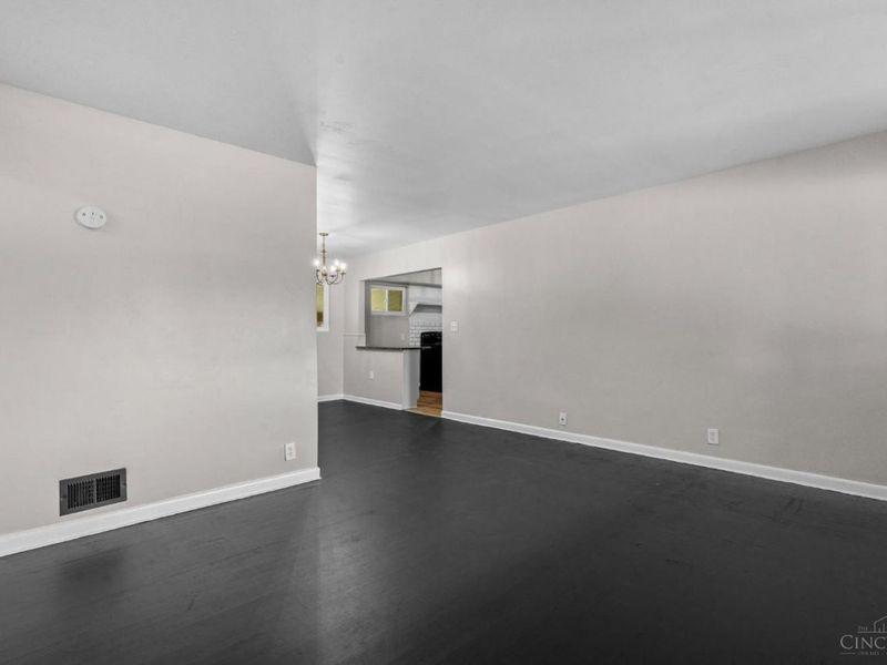 955 Quincy Drive, Hamilton, OH 45013 Photo 9