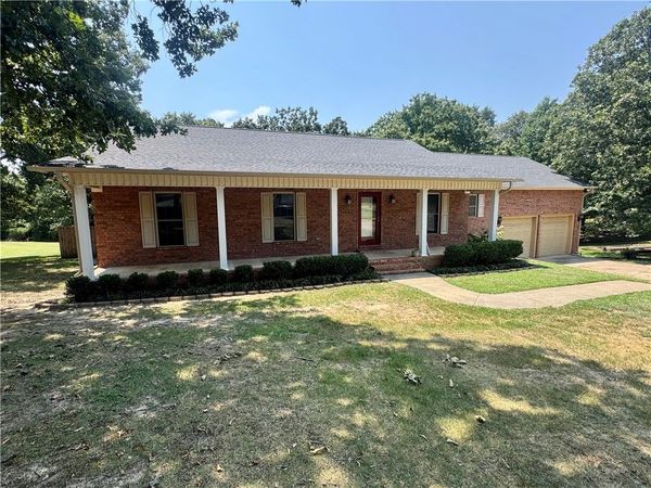 1197 Ridgeview Lane , Russellville, AR 72802