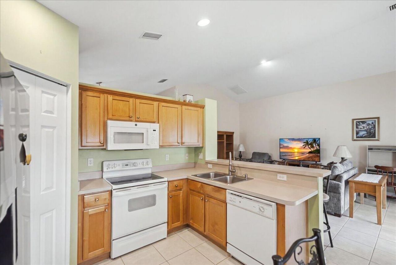 401 SW Lake Forest Way, Port Saint Lucie, FL 34986 Photo