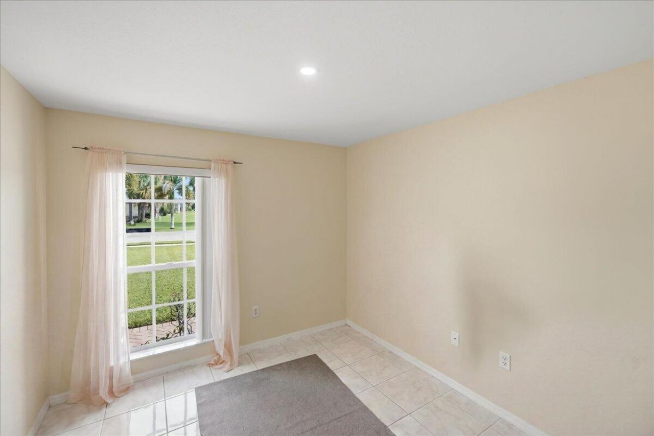 401 SW Lake Forest Way, Port Saint Lucie, FL 34986 Photo