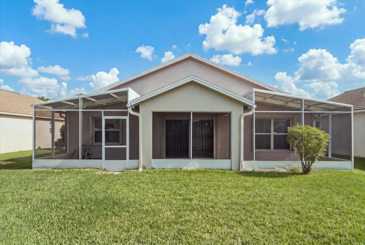 401 SW Lake Forest Way, Port Saint Lucie, FL 34986 Photo