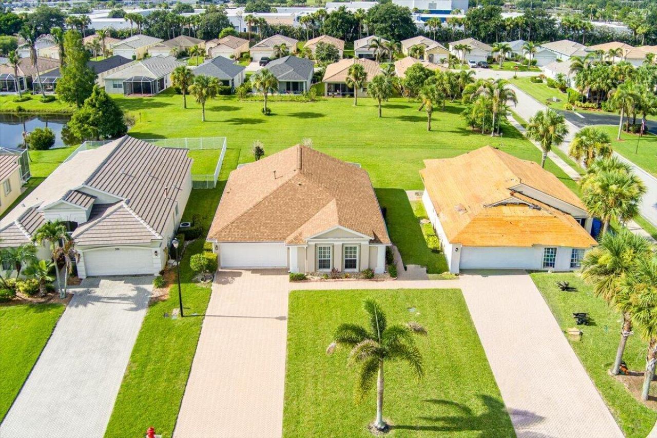 401 SW Lake Forest Way, Port Saint Lucie, FL 34986 Photo