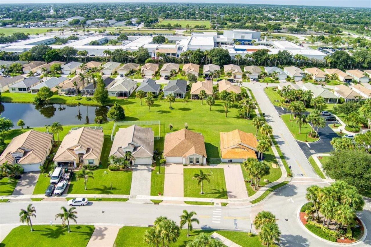 401 SW Lake Forest Way, Port Saint Lucie, FL 34986 Photo