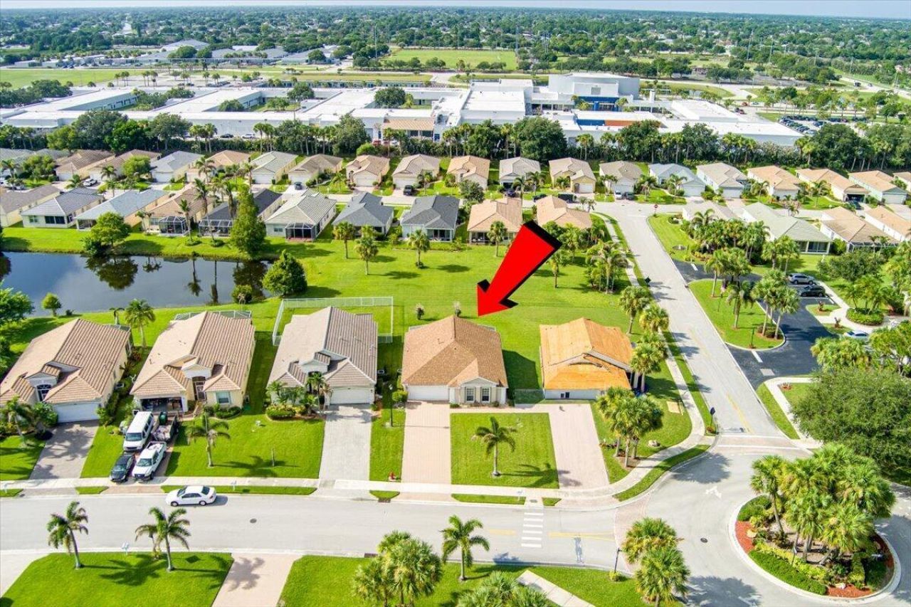 401 SW Lake Forest Way, Port Saint Lucie, FL 34986 Photo