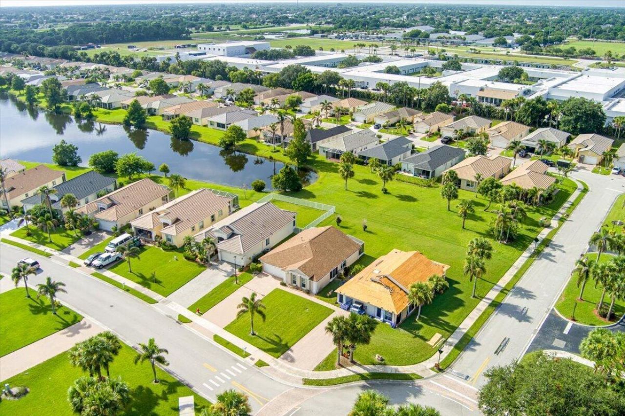 401 SW Lake Forest Way, Port Saint Lucie, FL 34986 Photo
