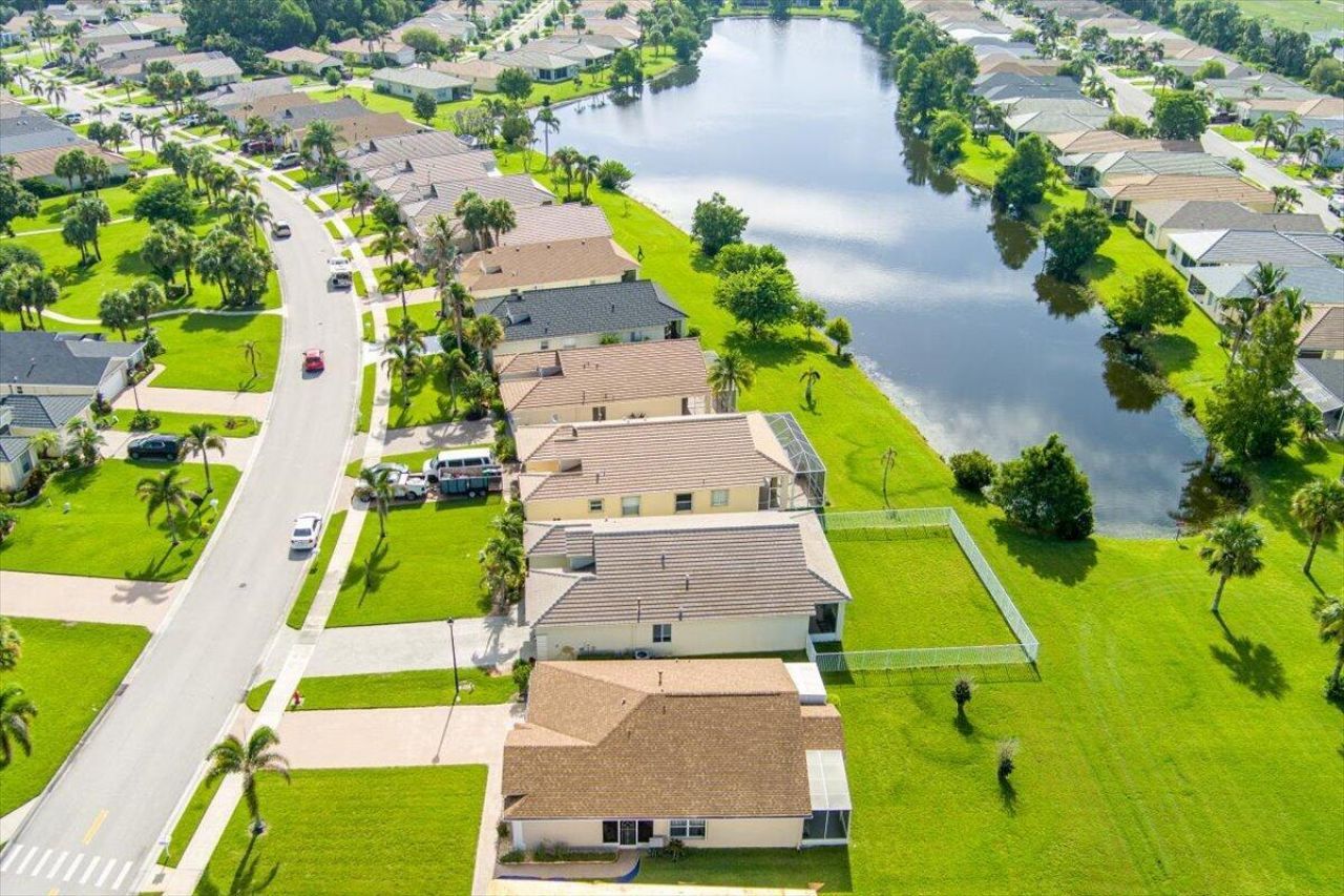 401 SW Lake Forest Way, Port Saint Lucie, FL 34986 Photo