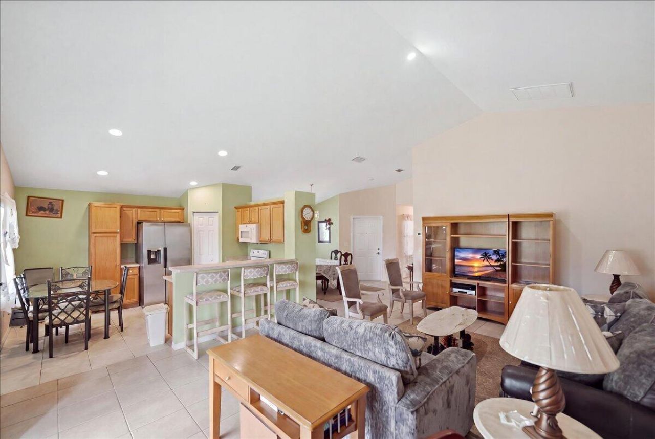 401 SW Lake Forest Way, Port Saint Lucie, FL 34986 Photo