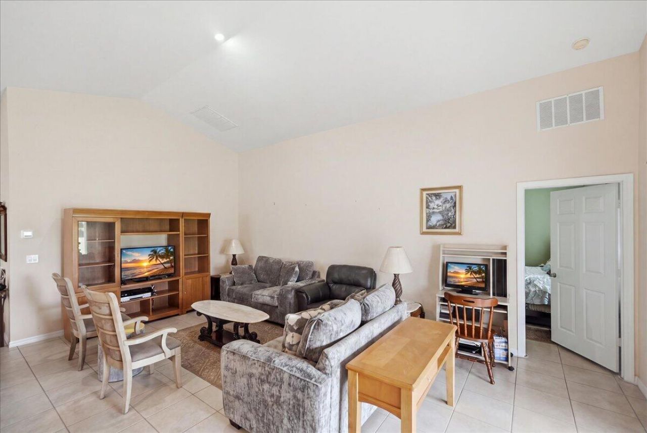401 SW Lake Forest Way, Port Saint Lucie, FL 34986 Photo