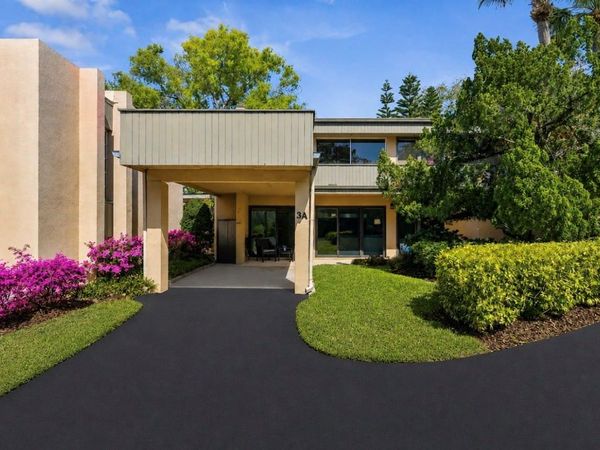 601 W OLD US HIGHWAY 441 , Unit 3A, MOUNT DORA, FL 32757