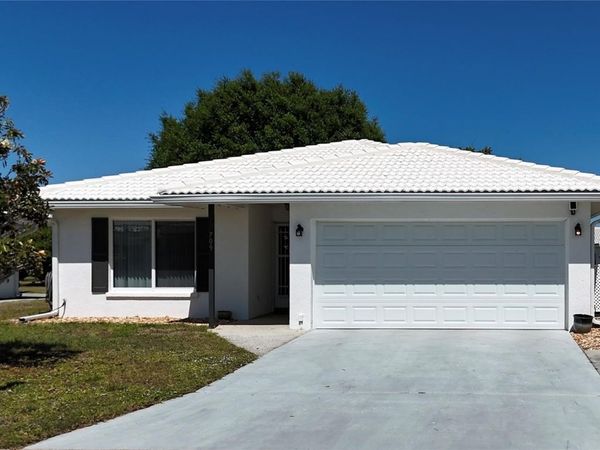 709 HICKORY LANE , BRADENTON, FL 34208