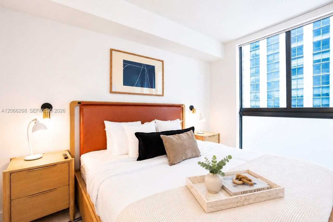 11 NE 6th St, Unit 212, Miami, FL 33132 Photo