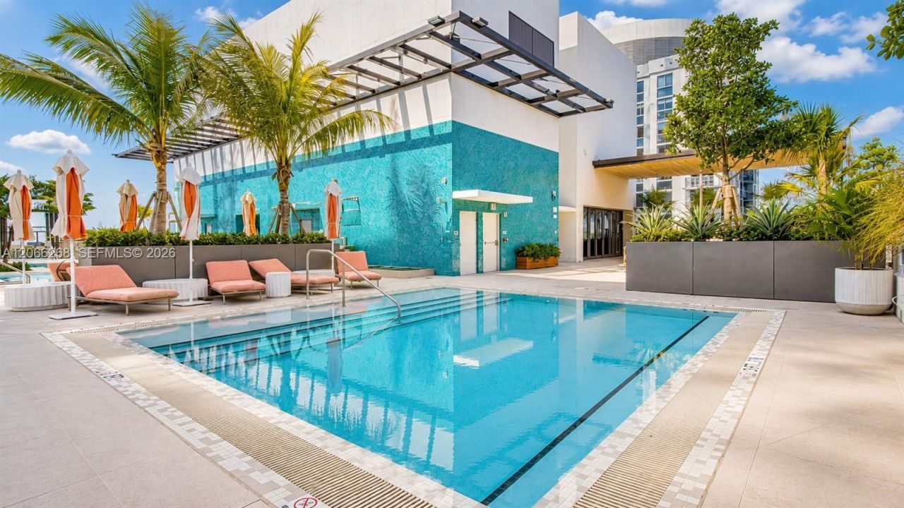 11 NE 6th St, Unit 212, Miami, FL 33132 Photo