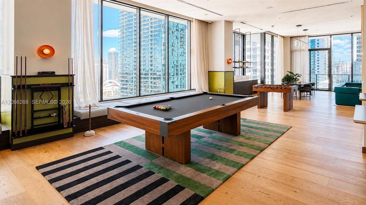 11 NE 6th St, Unit 212, Miami, FL 33132 Photo