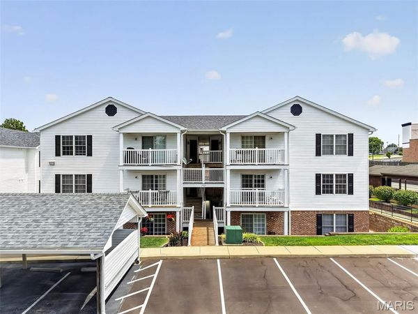 2562 Coppergate Square Drive, Unit F, St Louis, MO 63129