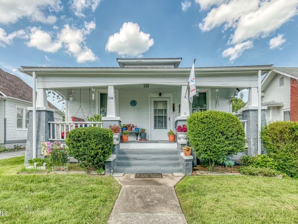 208 Delaware Street, Johnson City, TN 37604