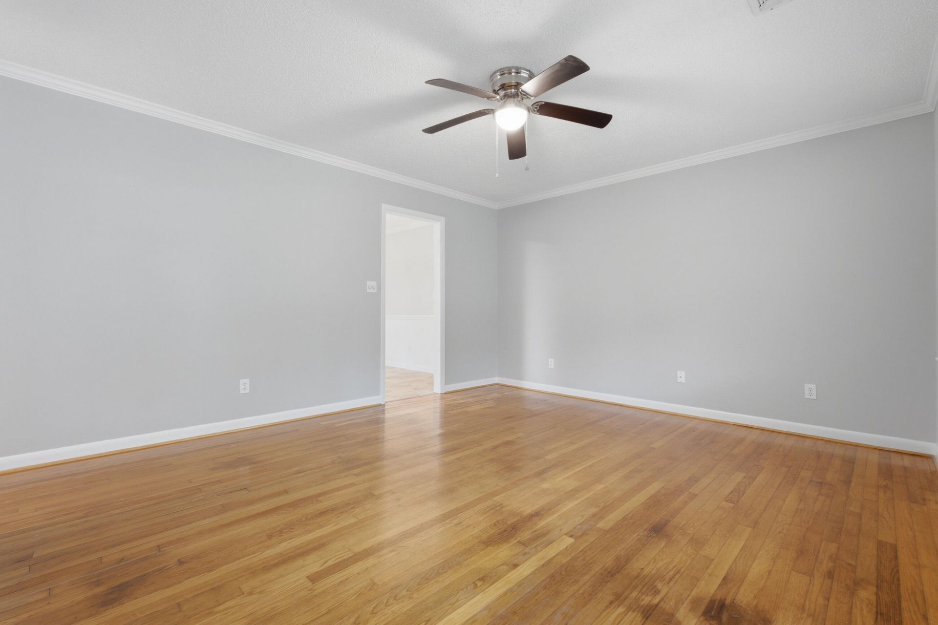 411 Forest Circle Photo 10