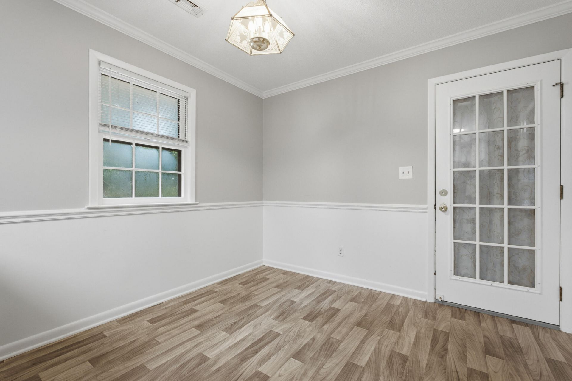 411 Forest Circle Photo 15