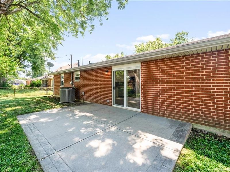 585 Montana Drive, Xenia, OH 45385 Photo 30