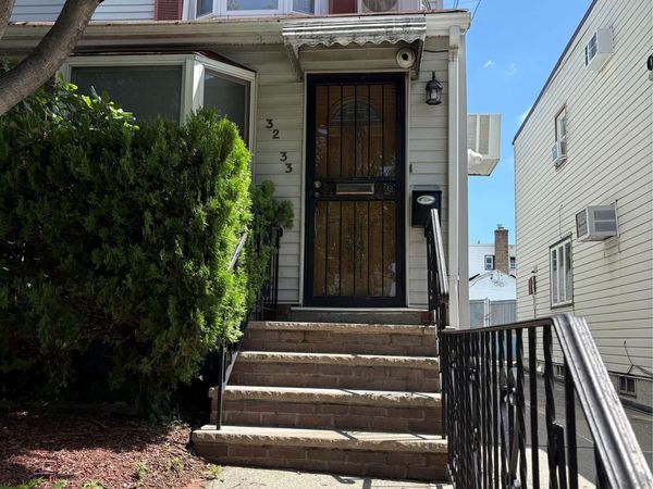 3233 200 Street , Bayside, NY 11361