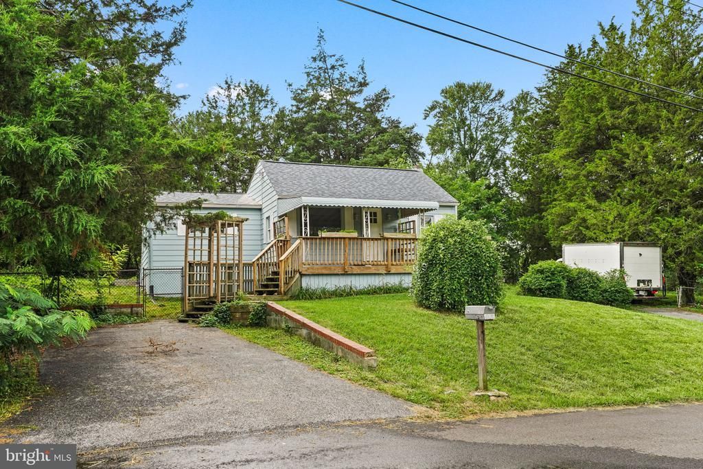 1209 GLORIA AVENUE, LINTHICUM HEIGHTS, MD 21090