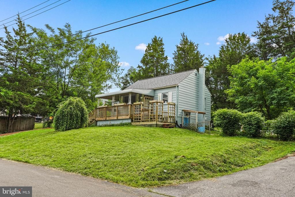 1209 Gloria Avenue, Linthicum Heights, MD 21090 Main Photo