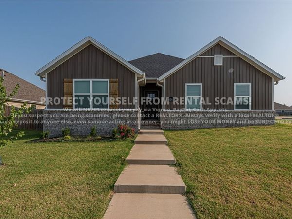 4248 W Cactus Place, Fayetteville, AR 72704