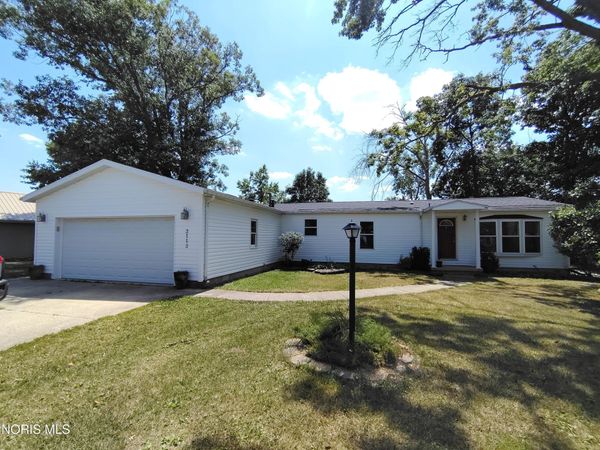 3113 Sandlewood Drive , Defiance, OH 43512