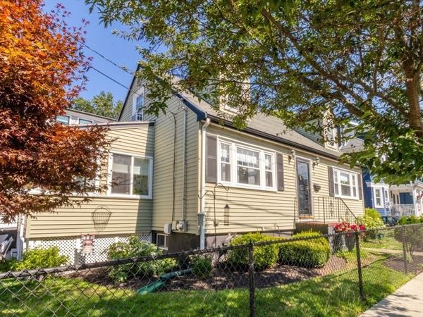 35 Rosaria St, Boston, MA 02122