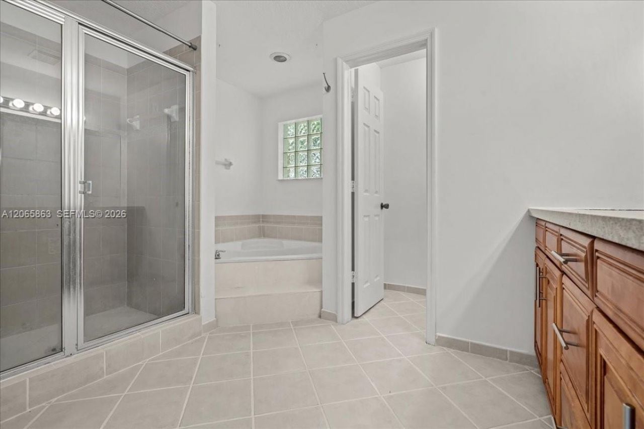 1720 NE 35 Avenue , Homestead, FL 33033 Photo