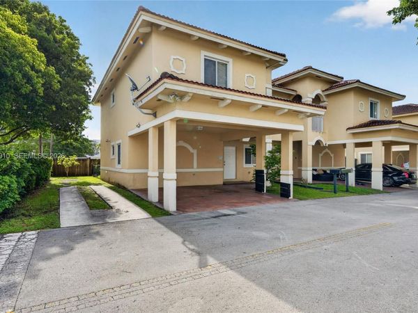 6776 SW 22nd St, Miami, FL 33155