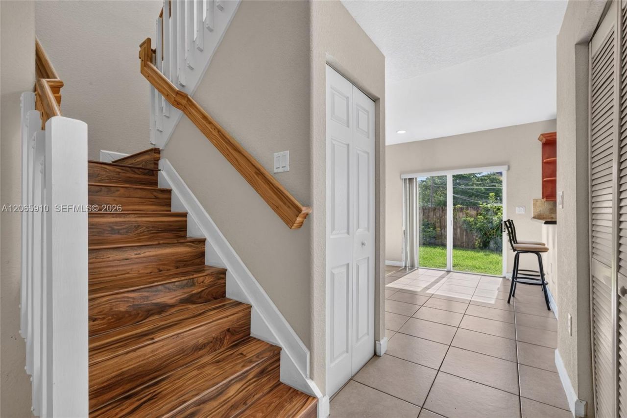 6776 SW 22nd St, Miami, FL 33155 Photo