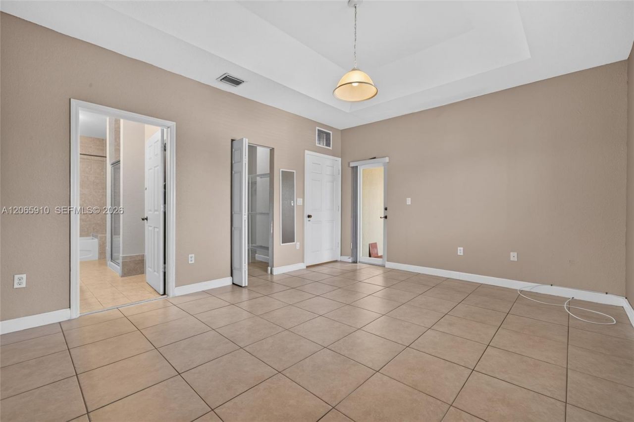 6776 SW 22nd St, Miami, FL 33155 Photo