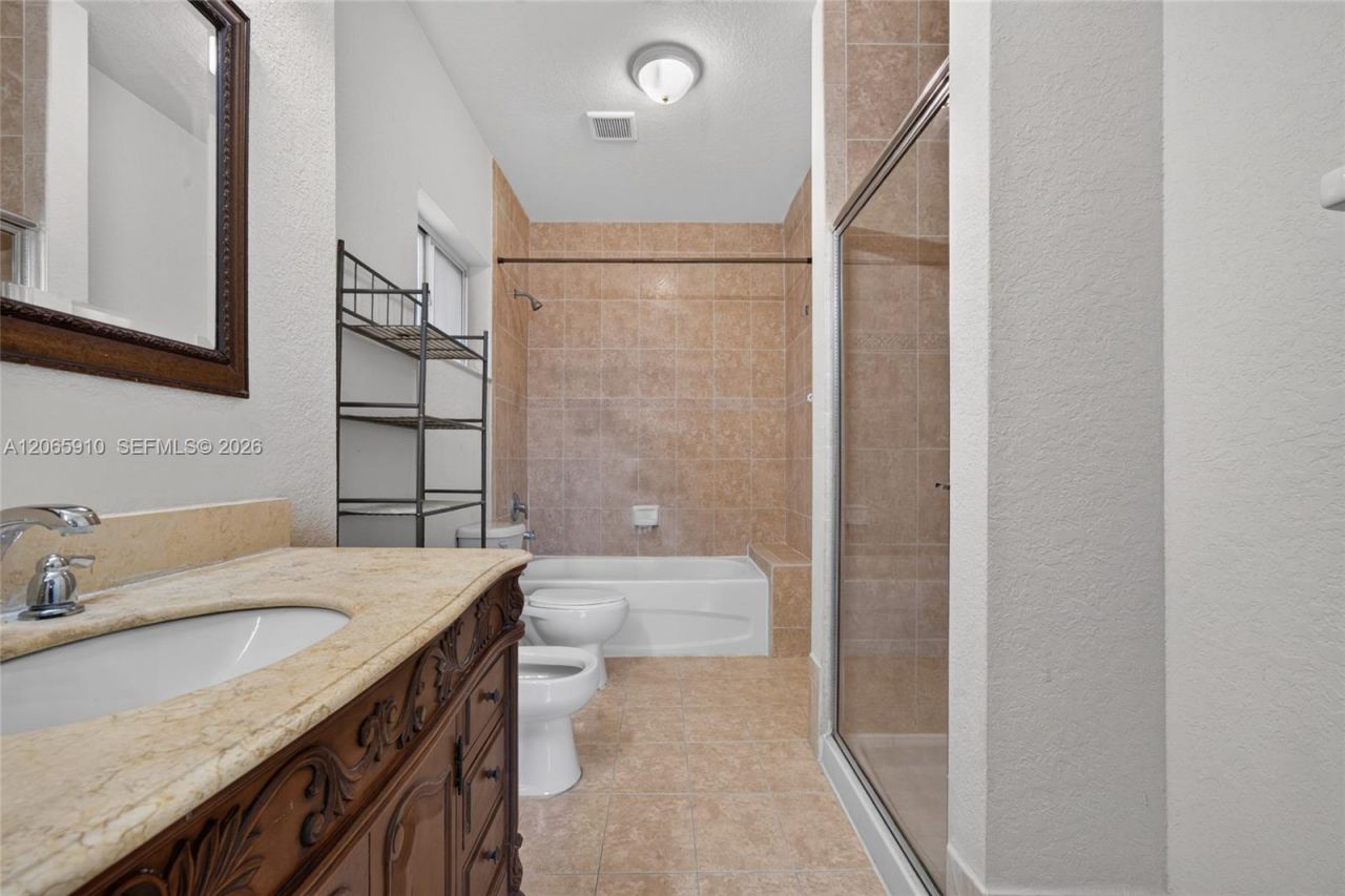 6776 SW 22nd St, Miami, FL 33155 Photo