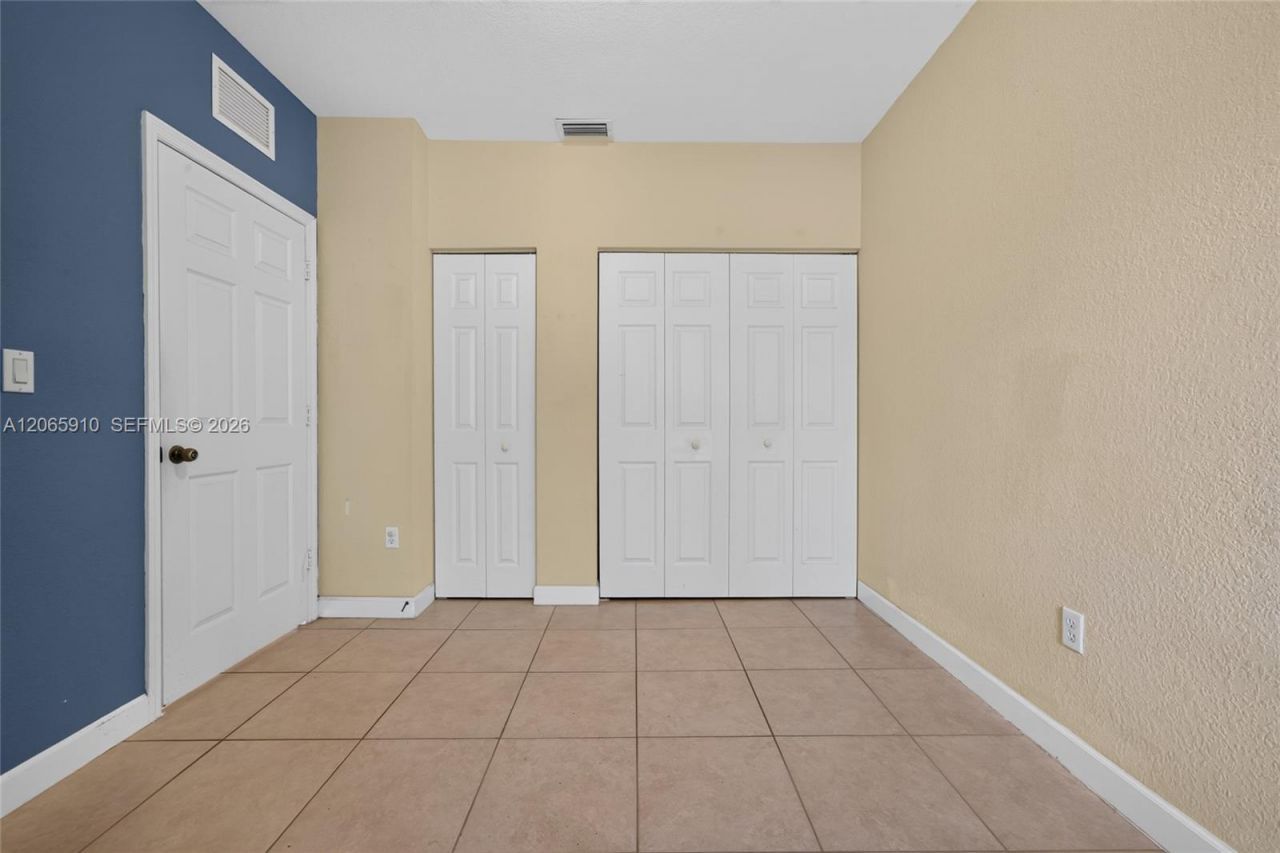 6776 SW 22nd St, Miami, FL 33155 Photo
