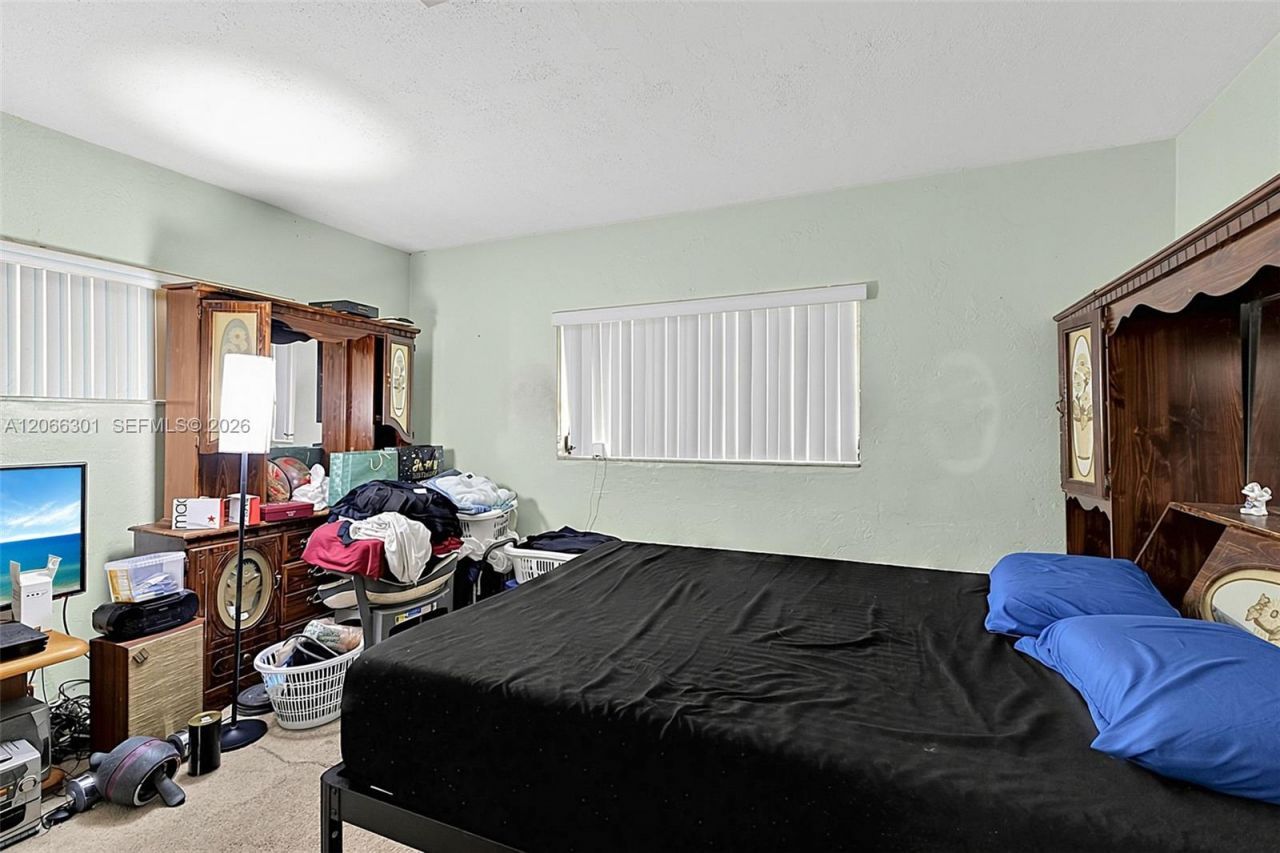1200 NE 131st St, North Miami, FL 33161 Photo