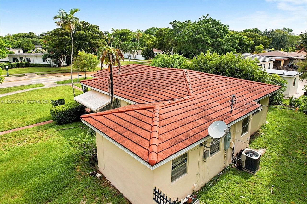 1200 NE 131st St, North Miami, FL 33161 Photo