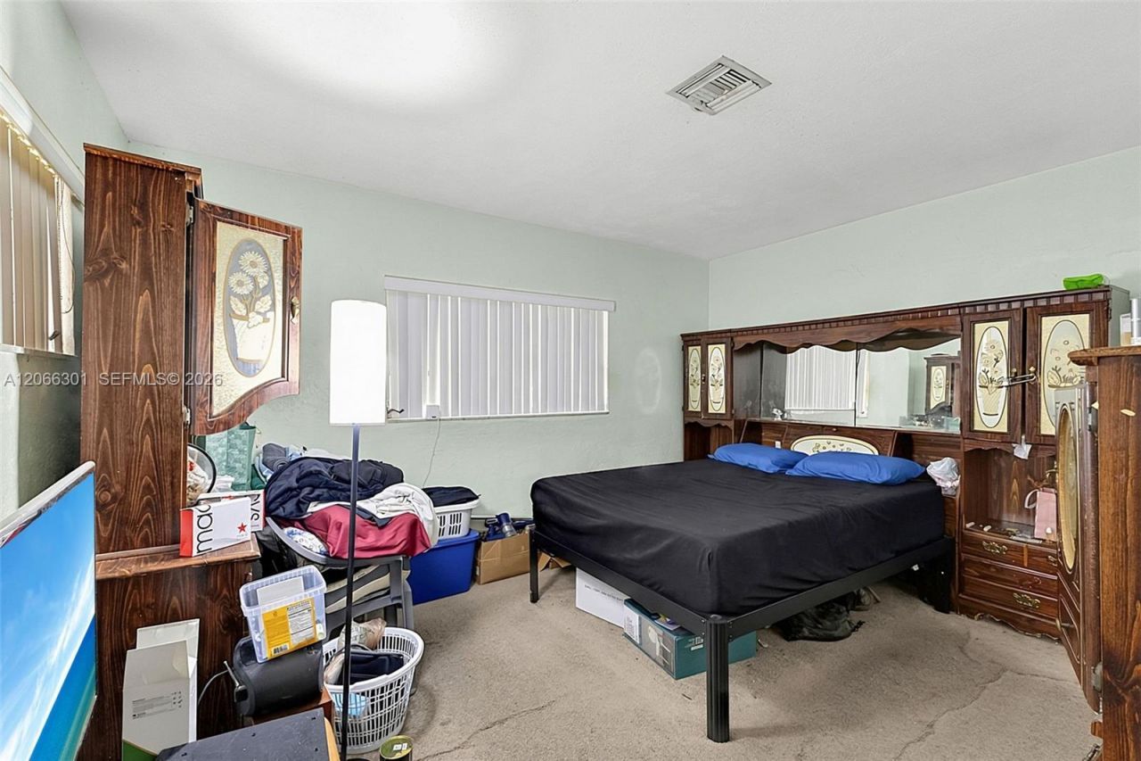 1200 NE 131st St, North Miami, FL 33161 Photo