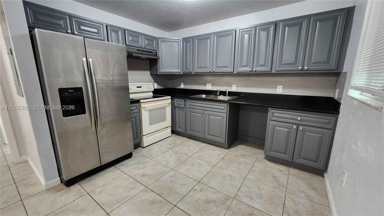 14084 NE 2nd Ave, Unit 14084, Miami, FL 33161 Photo