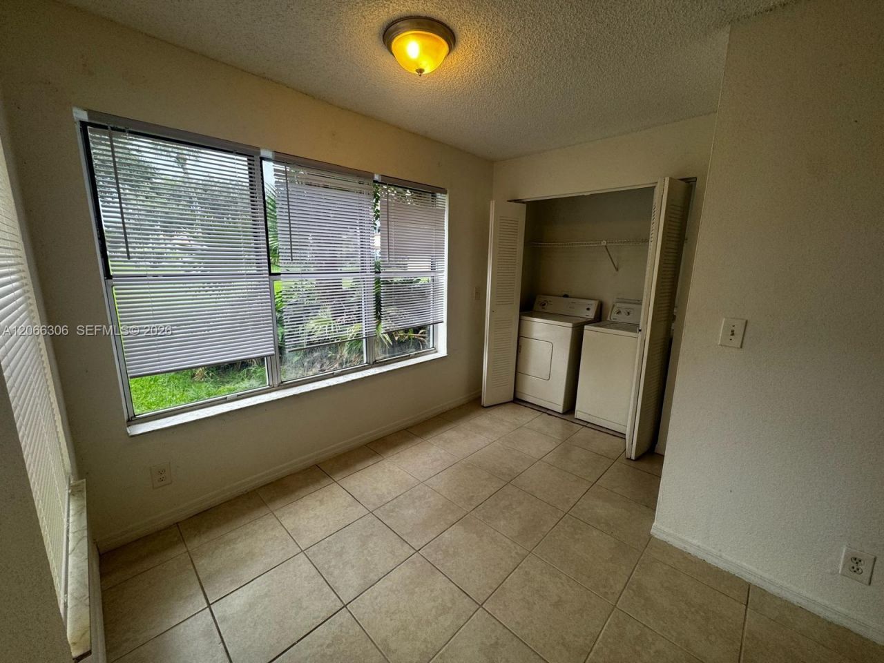 3370 N Pinewalk Dr N, Unit 1213, Margate, FL 33063 Photo