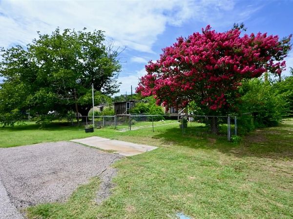 4362 Sunset Circle, The Colony, TX 75056