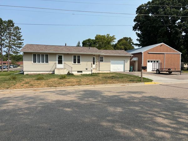 430 5th Street W, Browerville, MN 56438