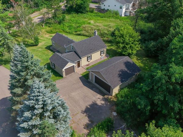 1922 Oakland Road, Minnetonka, MN 55305
