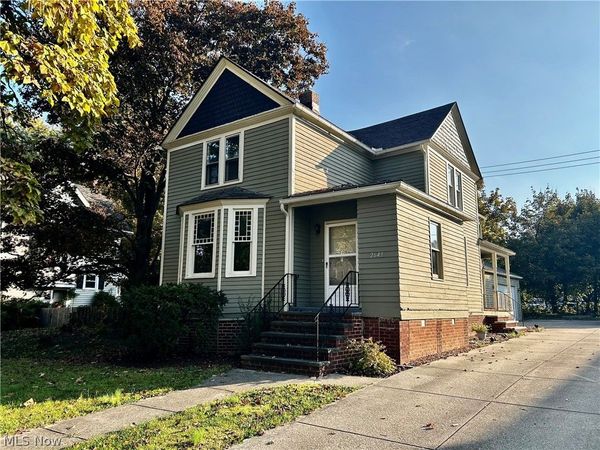 2649 S Taylor Road, Cleveland Heights, OH 44118
