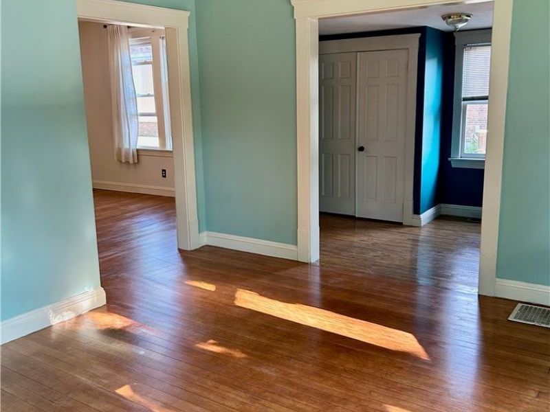 2649 S Taylor Road, Cleveland Heights, OH 44118 Photo 4