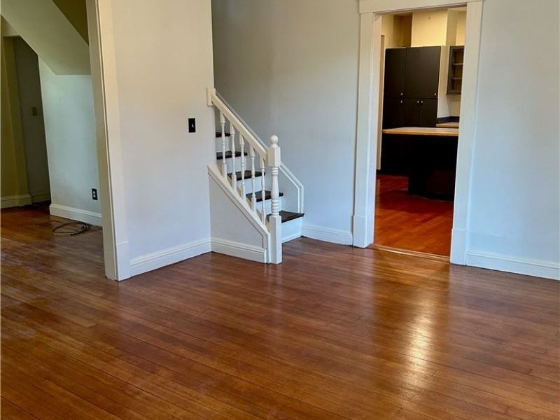 2649 S Taylor Road, Cleveland Heights, OH 44118 Photo 8